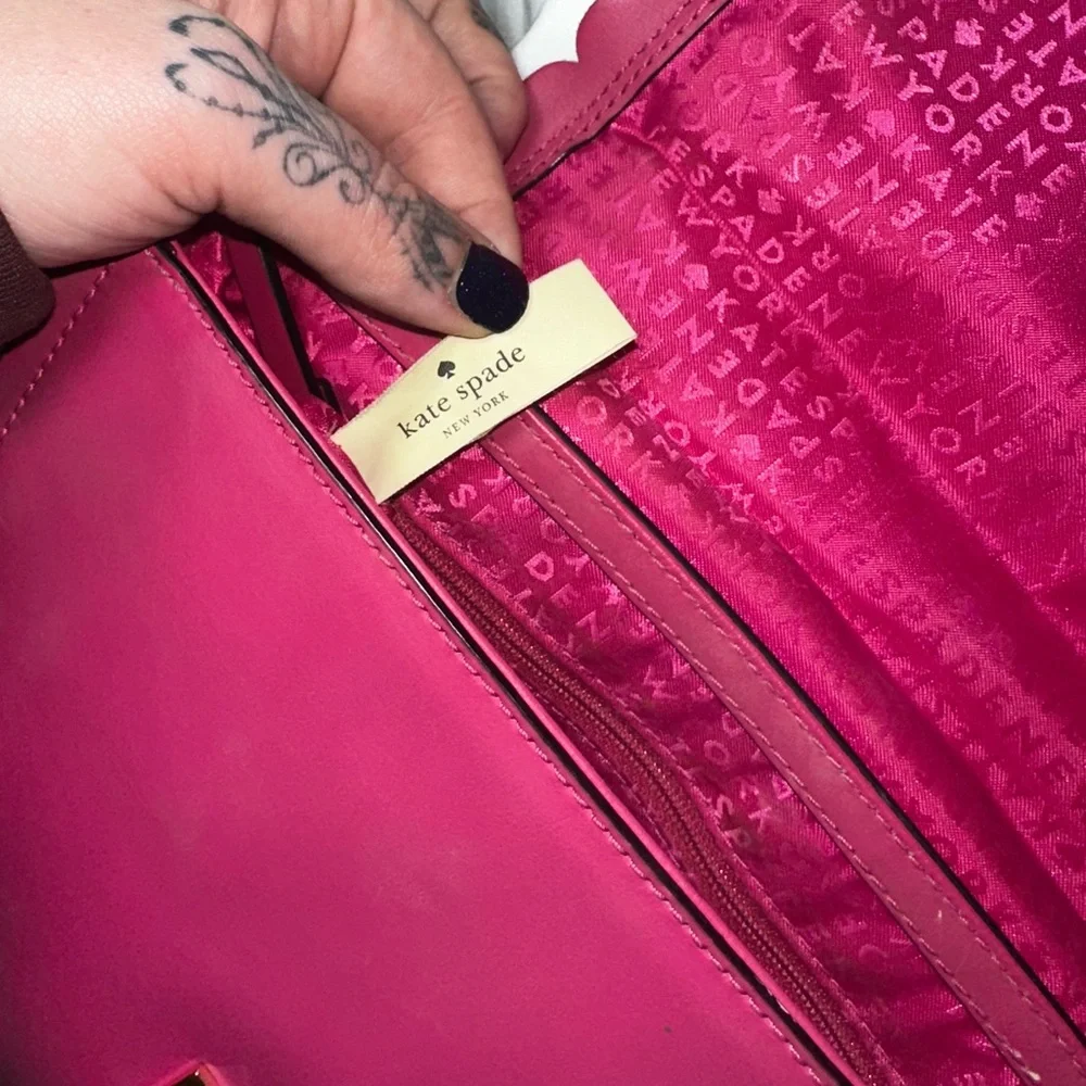 Kate Spade Maple Court Jazmin Scalloped Leather Crossbody Bag in Pink - Picture 11 of 15